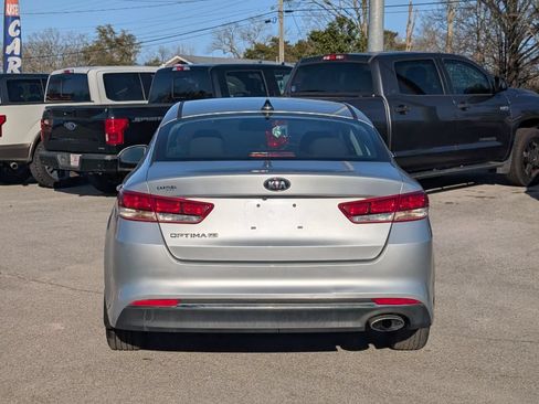 Used 2016 Kia Optima LX FWD image 4