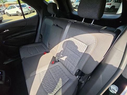 Used 2023 Chevrolet Equinox LT AWD/4WD image 21