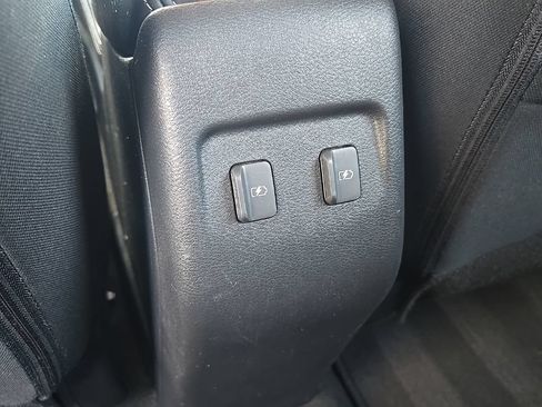Used 2024 Nissan Kicks SR FWD image 28