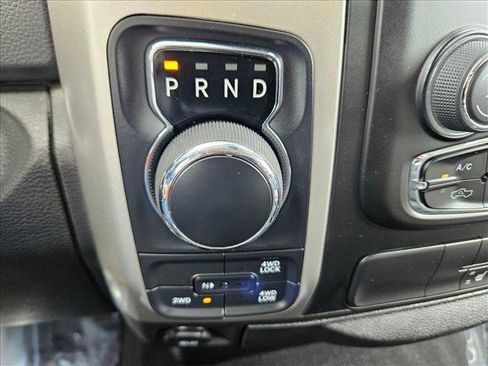 Used 2020 RAM 1500 Classic SLT w/ Luxury Group AWD/4WD image 22
