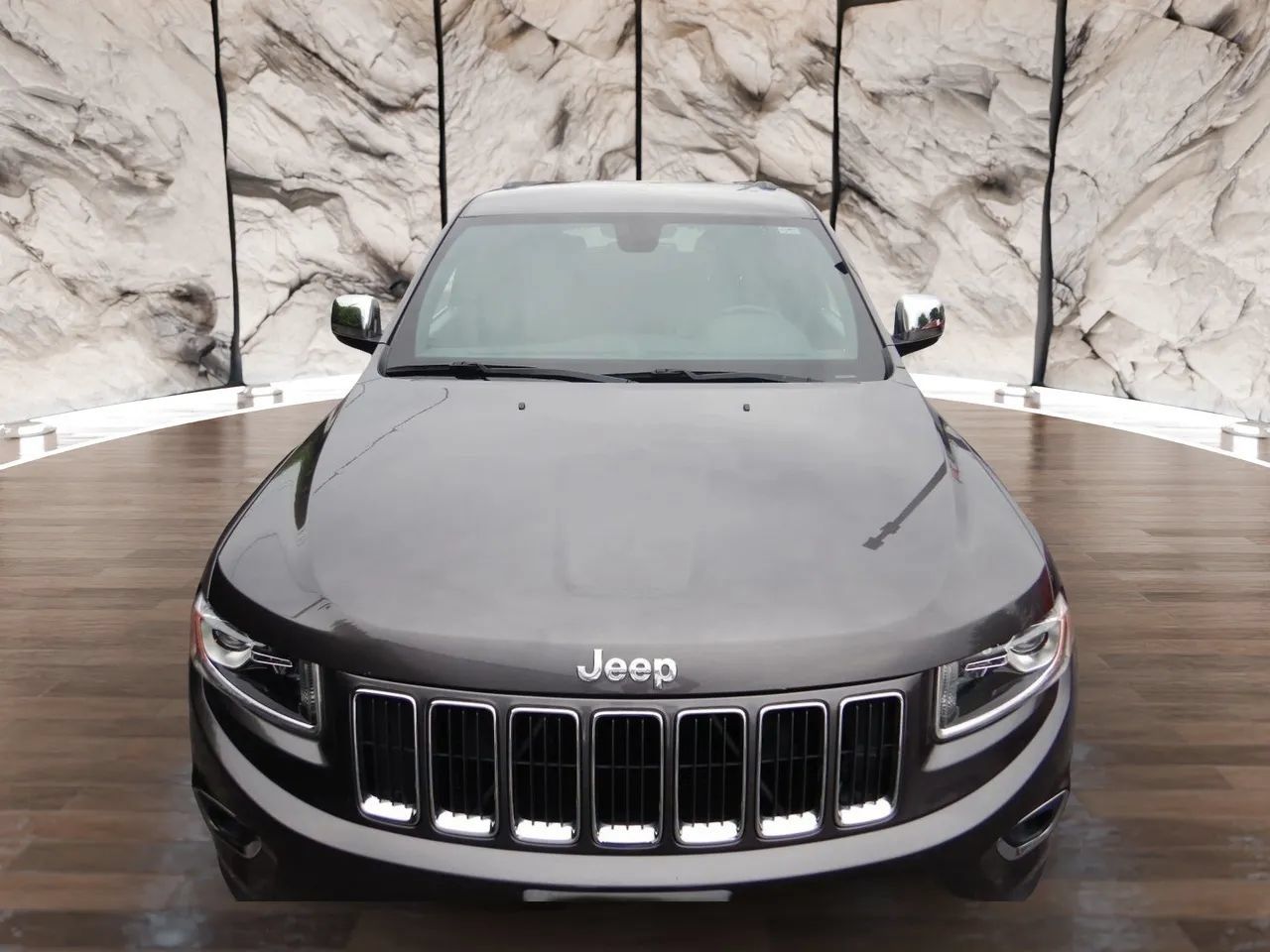 Used 2015 Jeep Grand Cherokee Limited AWD/4WD image 3