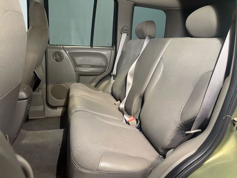 Used 2003 Jeep Liberty Renegade AWD/4WD image 23