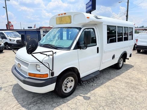 Used 2014 Chevrolet Express 3500 w/ School Bus Package RWD image 6