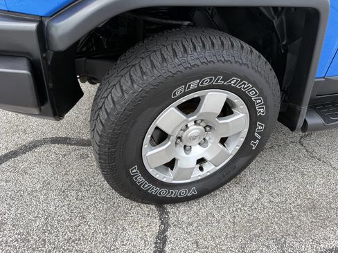 Used 2007 Toyota FJ Cruiser 4WD image 10