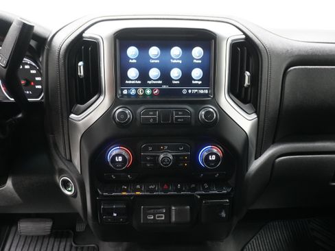 Used 2020 Chevrolet Silverado 1500 LT w/ Texas Edition image 17
