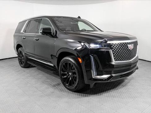 Used 2021 Cadillac Escalade Luxury AWD/4WD image 11