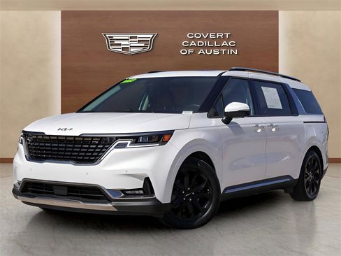 Used 2023 Kia Carnival SX Prestige image 1