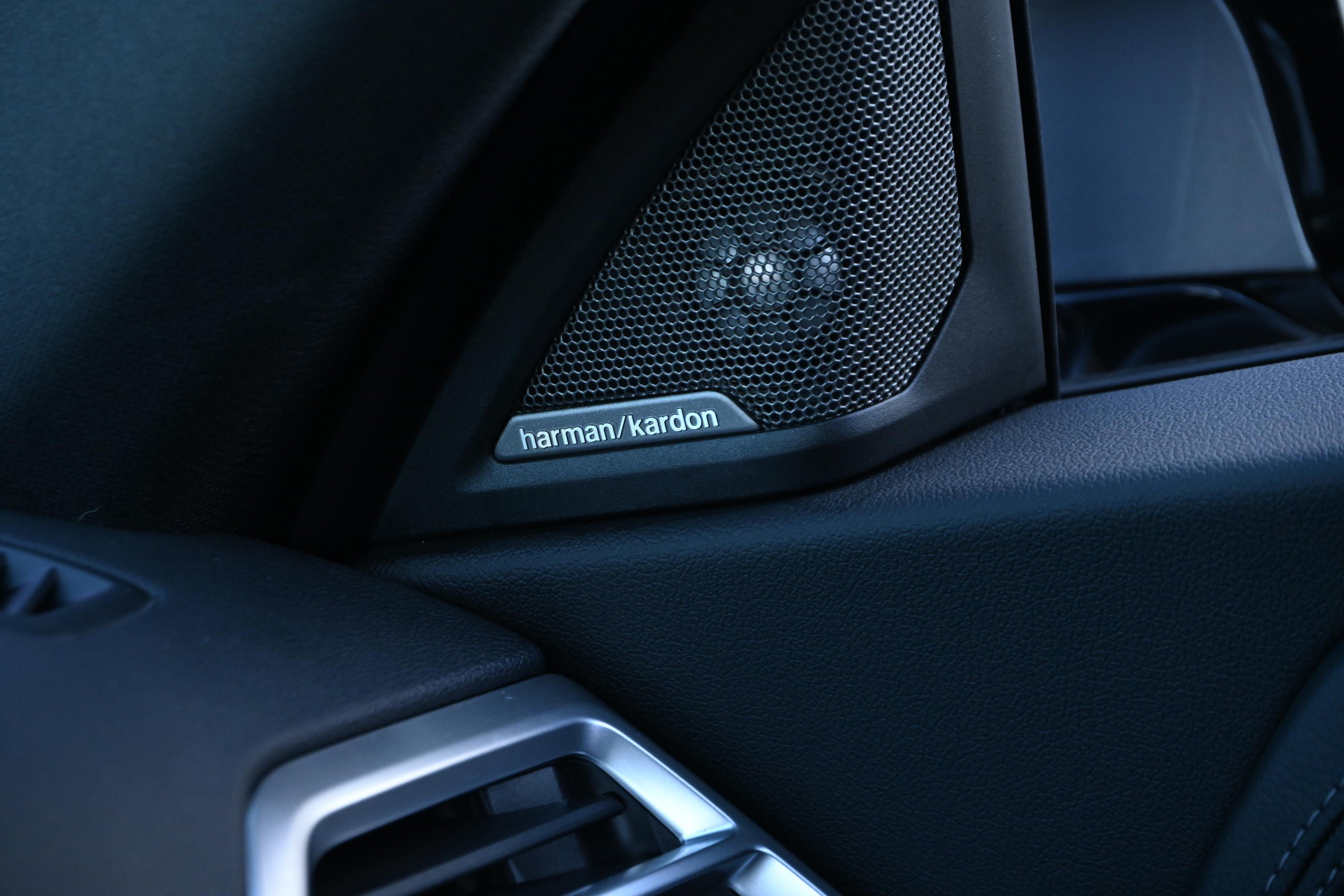 Used 2026 BMW M2 w/ Lighting Package RWD image 27
