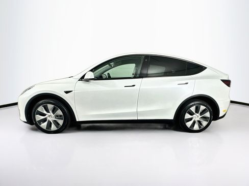 Used 2022 Tesla Model Y Long Range AWD/4WD image 4