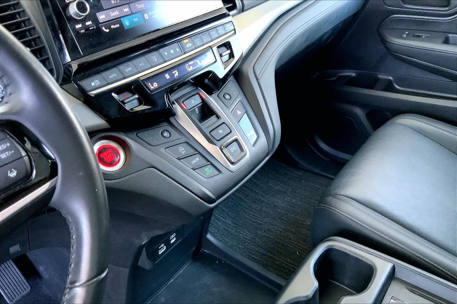 Used 2025 Honda Odyssey EX-L image 17