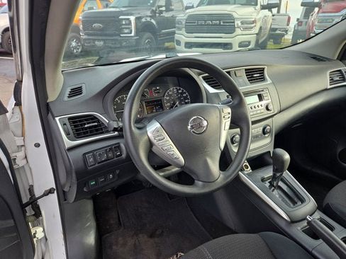Used 2016 Nissan Sentra S image 8