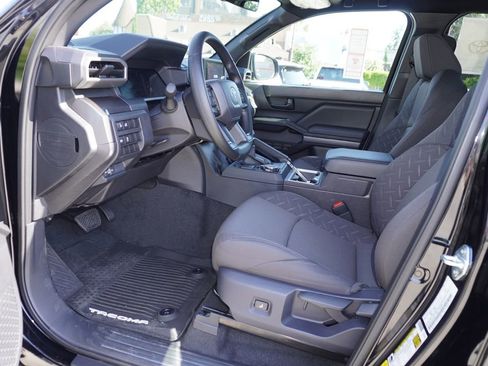 New 2026 Toyota Tacoma SR5 AWD/4WD image 12