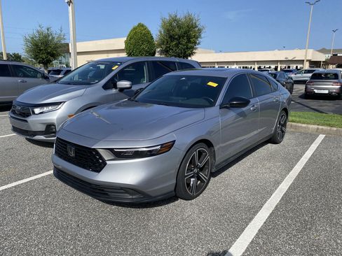 Used 2023 Honda Accord Sport image 13