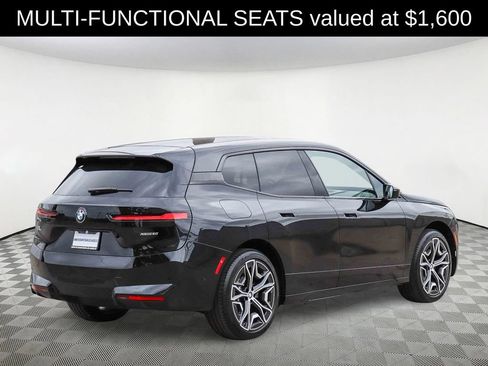 Used 2026 BMW iX xDrive60 w/ Premium Package AWD/4WD image 4