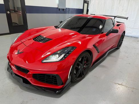 Used 2015 Chevrolet Corvette Stingray Coupe w/ 3LT Preferred Equipment Group image 22