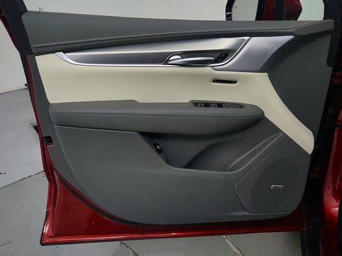 Used 2024 Cadillac XT5 Premium Luxury w/ Technology Package FWD image 16