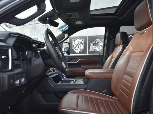 Used 2024 GMC Sierra 3500 Denali Ultimate image 12