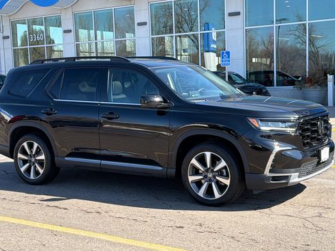 Certified 2024 Honda Pilot Elite image 1