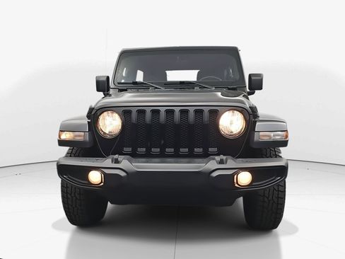 Used 2022 Jeep Wrangler Unlimited Sahara image 5