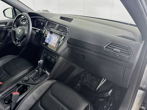 Used 2019 Volkswagen Tiguan SEL Premium R-Line AWD/4WD image 35