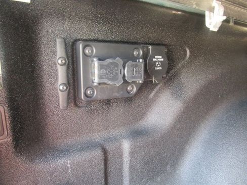 Used 2022 RAM 2500 Limited image 17