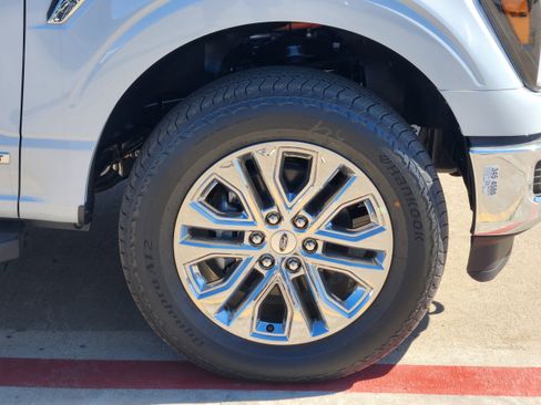 New 2025 Ford F150 Lariat w/ Equipment Group 501A Mid image 8