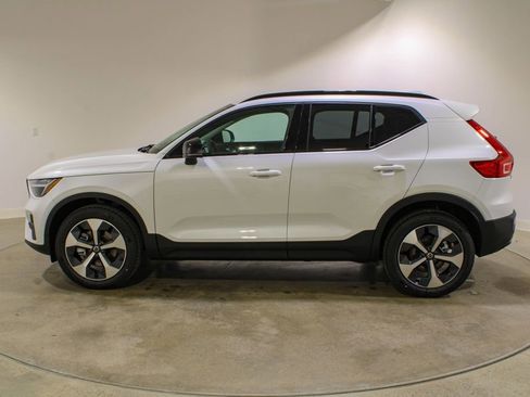 New 2026 Volvo XC40 B5 Plus w/ Protection Package Premier AWD/4WD image 2