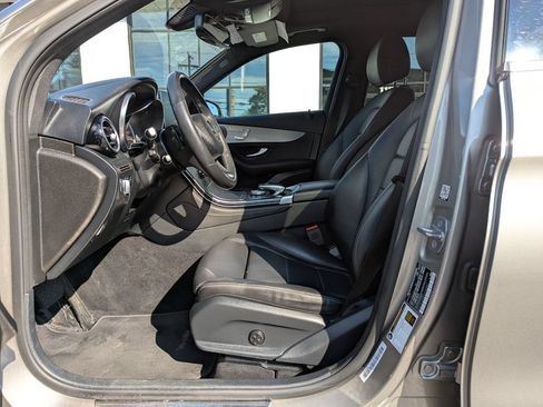 Used 2019 Mercedes-Benz GLC 300 4MATIC image 13