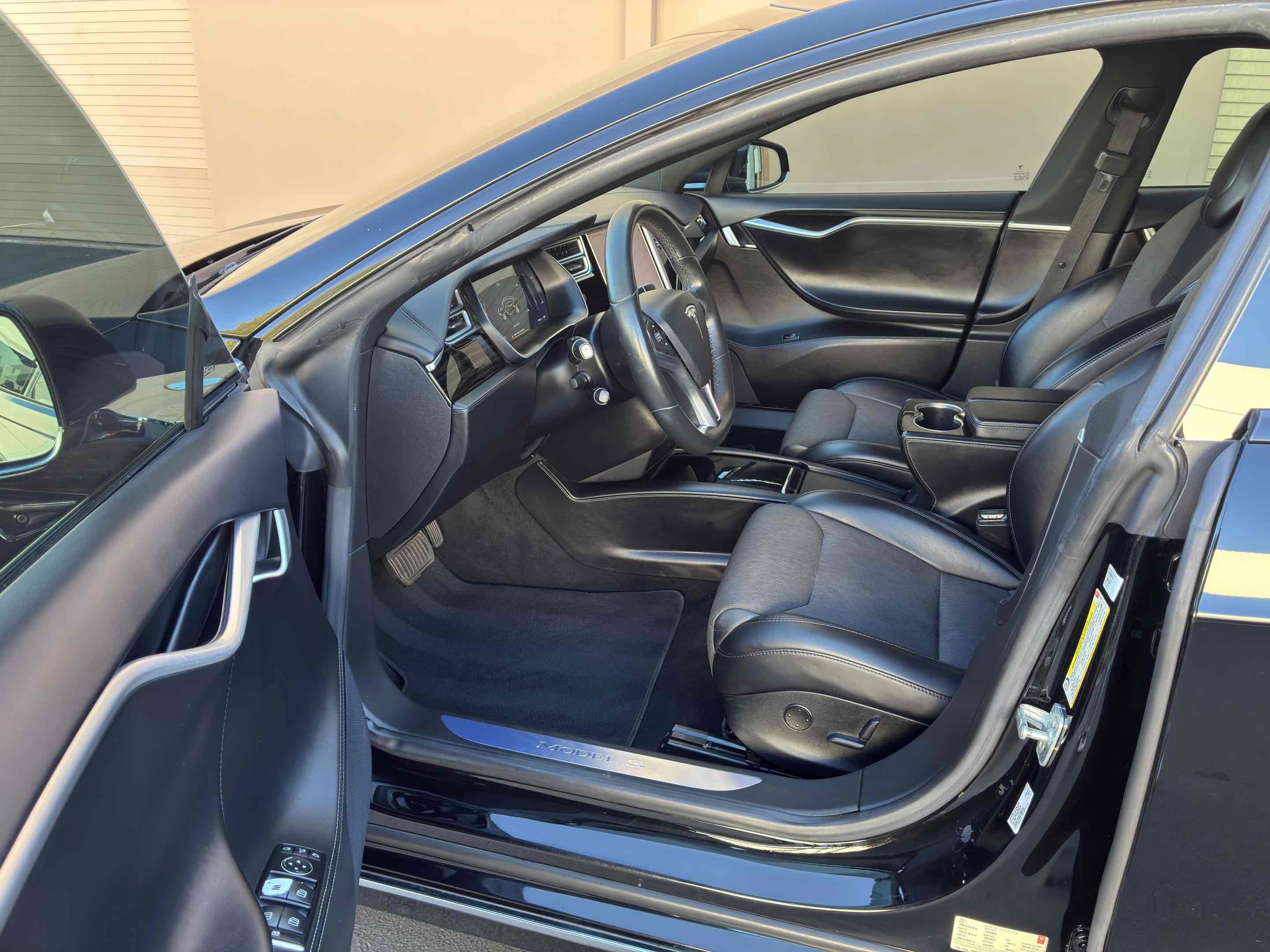 Used 2017 Tesla Model S 75 RWD image 36