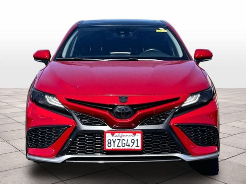 Used 2022 Toyota Camry XSE FWD image 2
