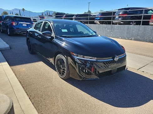 New 2026 Nissan Sentra SR w/ Floor Mat Package image 9