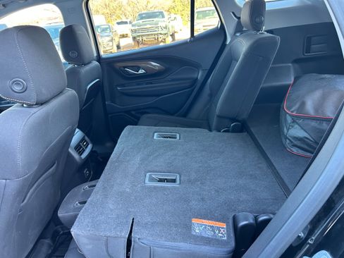 Used 2020 GMC Terrain SLE w/ Driver Convenience Package image 31