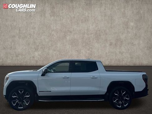 Used 2025 GMC Sierra EV Denali AWD/4WD image 2