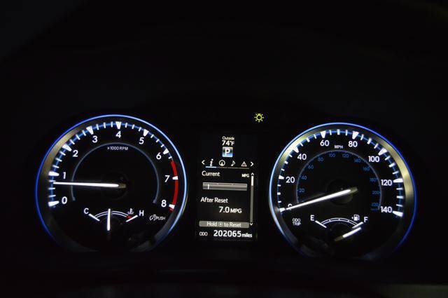 Used 2015 Toyota Highlander XLE FWD image 19