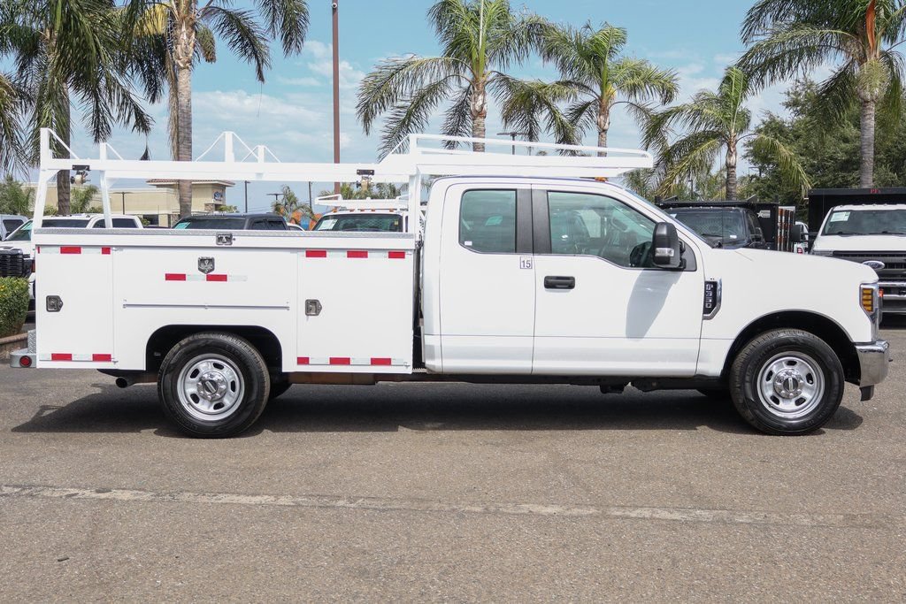 Used 2018 Ford F350 XL w/ Power Equipment Group RWD image 10