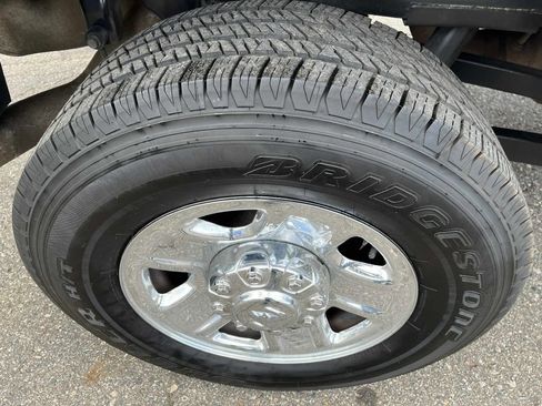 Used 2018 RAM 2500 SLT image 17