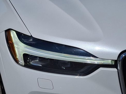 Certified 2023 Volvo XC60 B5 Plus w/ Climate Package AWD/4WD image 9