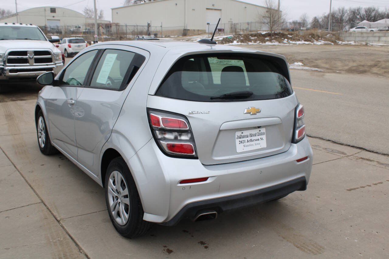Used 2020 Chevrolet Sonic LT FWD image 6