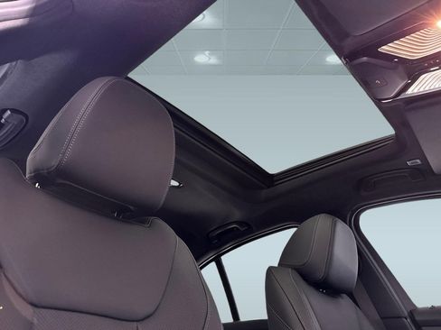 Used 2026 BMW 330i Sedan w/ Premium Package image 25