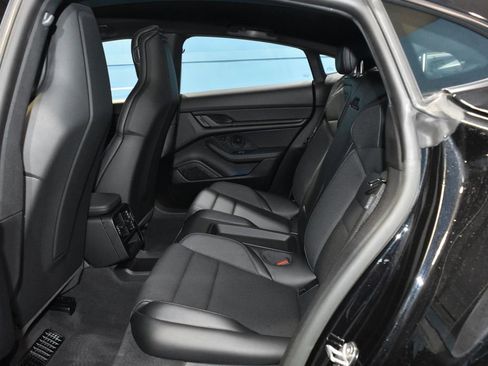 Used 2023 Porsche Taycan image 20