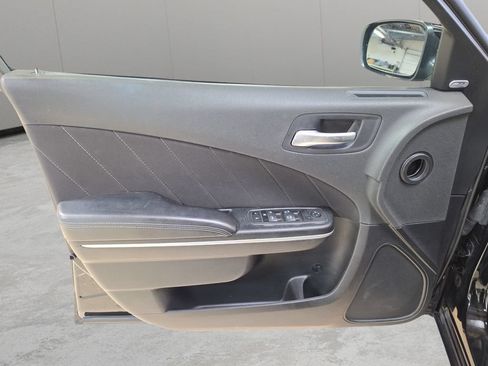 Used 2023 Dodge Charger SXT RWD image 12