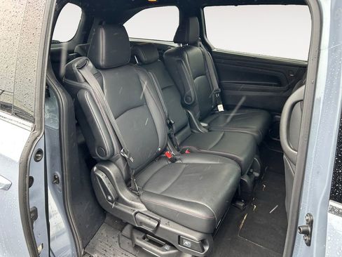 Used 2025 Honda Odyssey Sport-L image 12