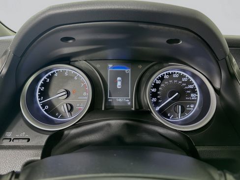 Used 2023 Toyota Camry LE image 19