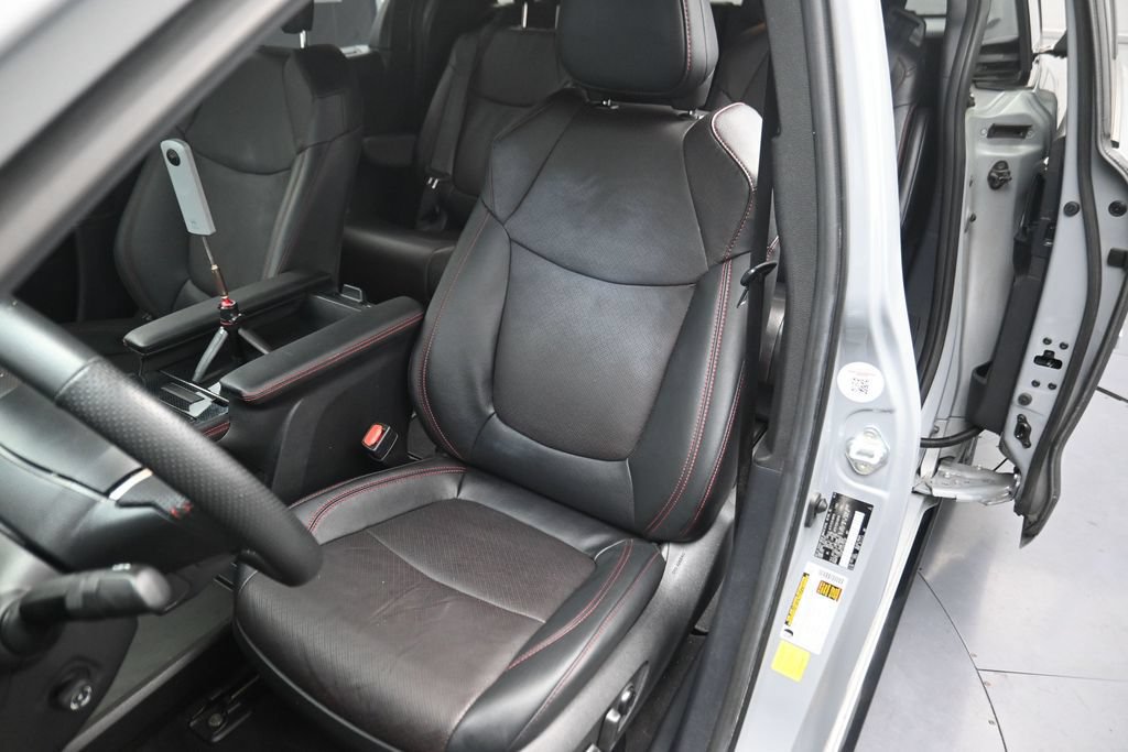 Used 2025 Toyota Sienna XSE w/ XSE Premium Package AWD/4WD image 10