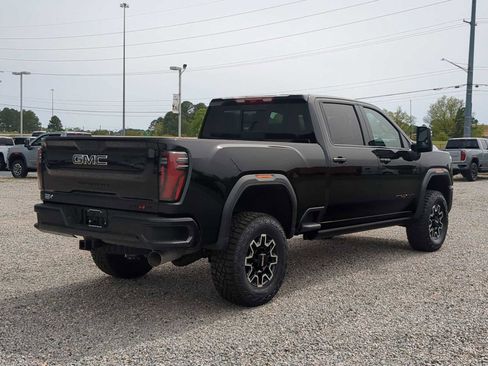 New 2026 GMC Sierra 2500 AT4X w/ LPO, Black Badging Package image 8