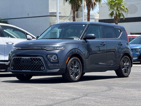 Used 2020 Kia Soul EX FWD image 8