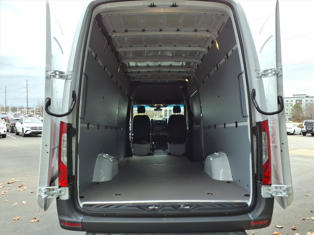 New 2026 Mercedes-Benz Sprinter 2500 image 25