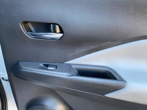 Used 2021 Nissan Kicks SR FWD image 35