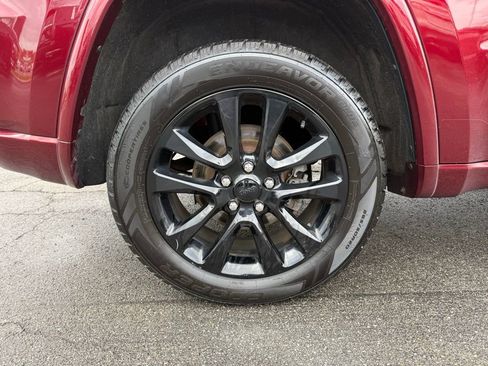 Used 2018 Jeep Grand Cherokee Altitude image 26