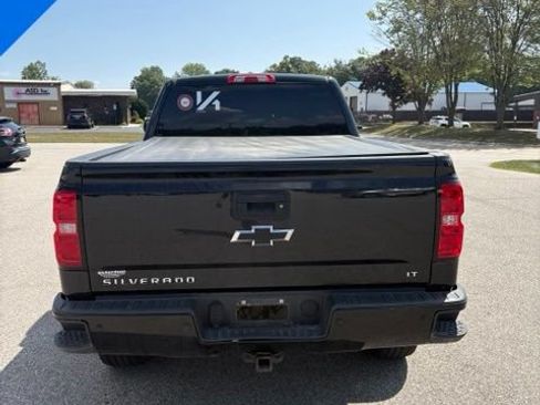 Used 2018 Chevrolet Silverado 1500 LT w/ Midnight Edition AWD/4WD image 5